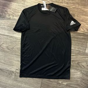 NWT Adidas Men’s Medium Tee